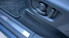 Land Rover Discovery 3.0 D300 Metropolitan Edition 5dr Auto Diesel Station Wagon